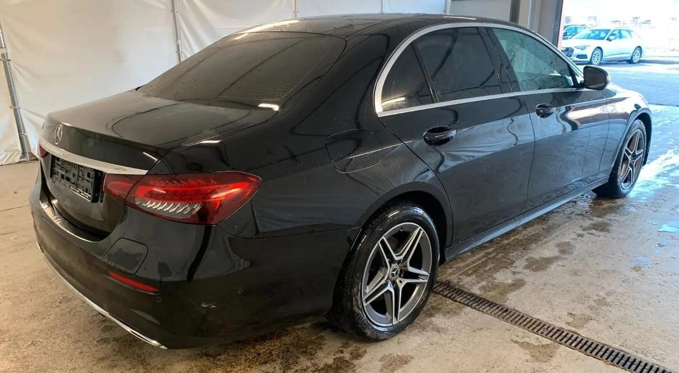 Mercedes-Benz E AMG Line 2