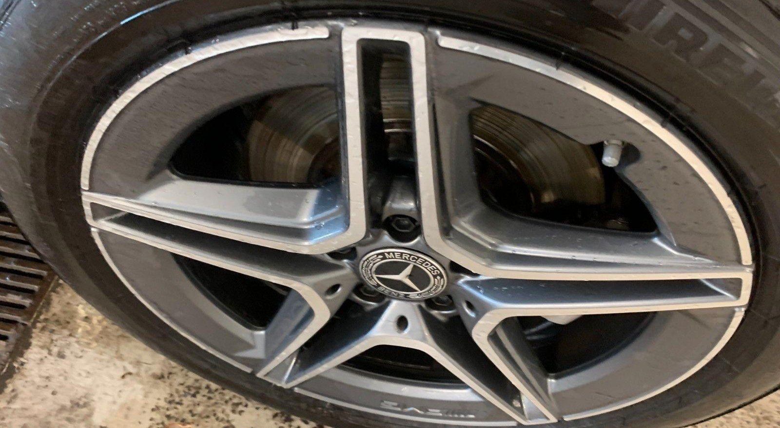 Mercedes-Benz E AMG Line 4