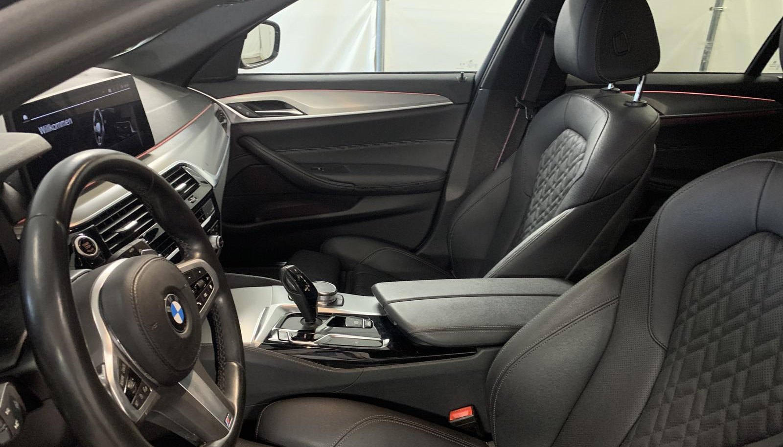 BMW 5 M Sport Pro xDrive 10