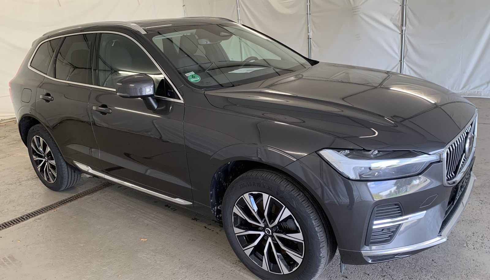 Volvo XC60 Plus Bright AWD 2