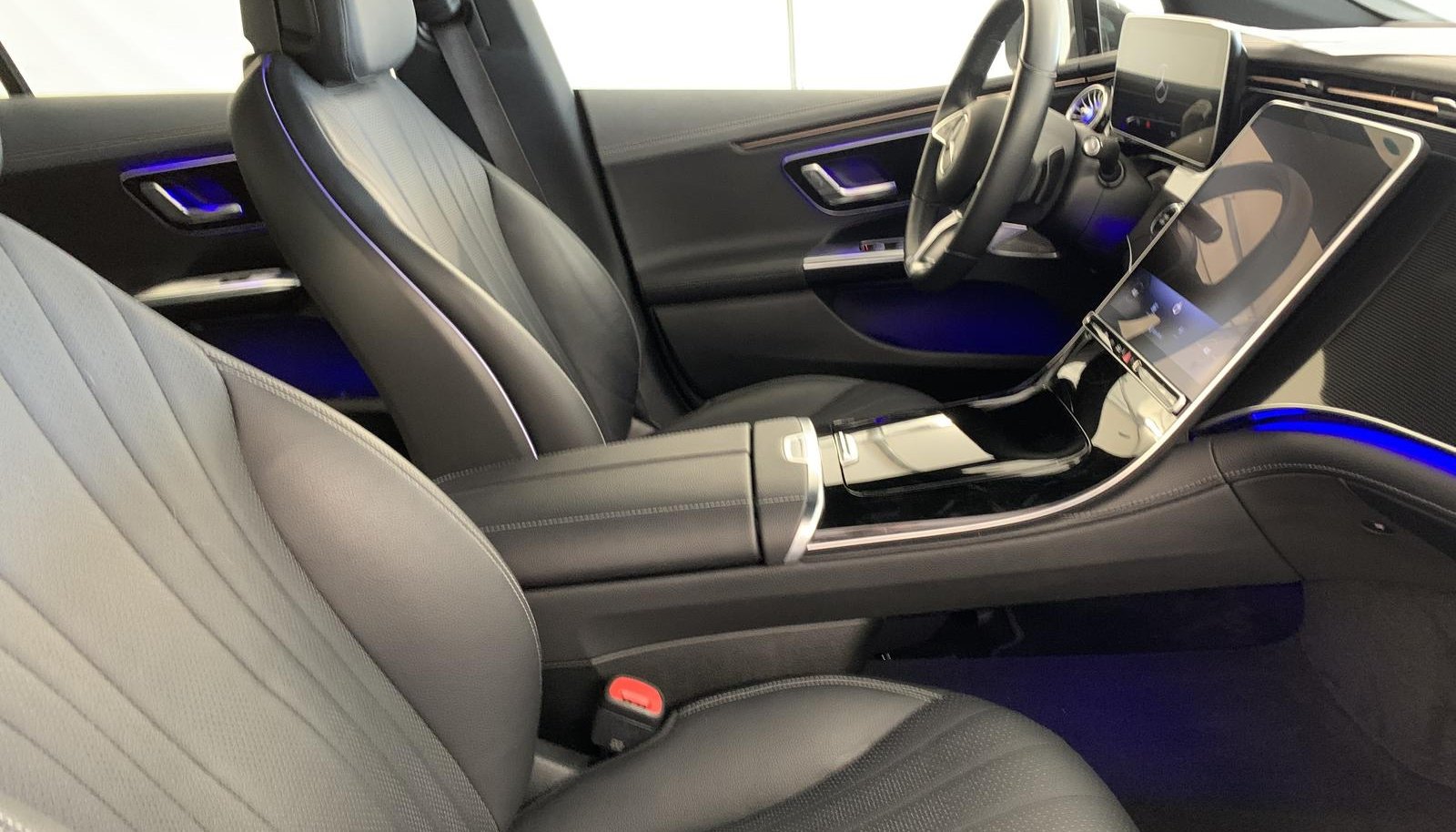 Mercedes-Benz EQE Avantgarde Interieur 3