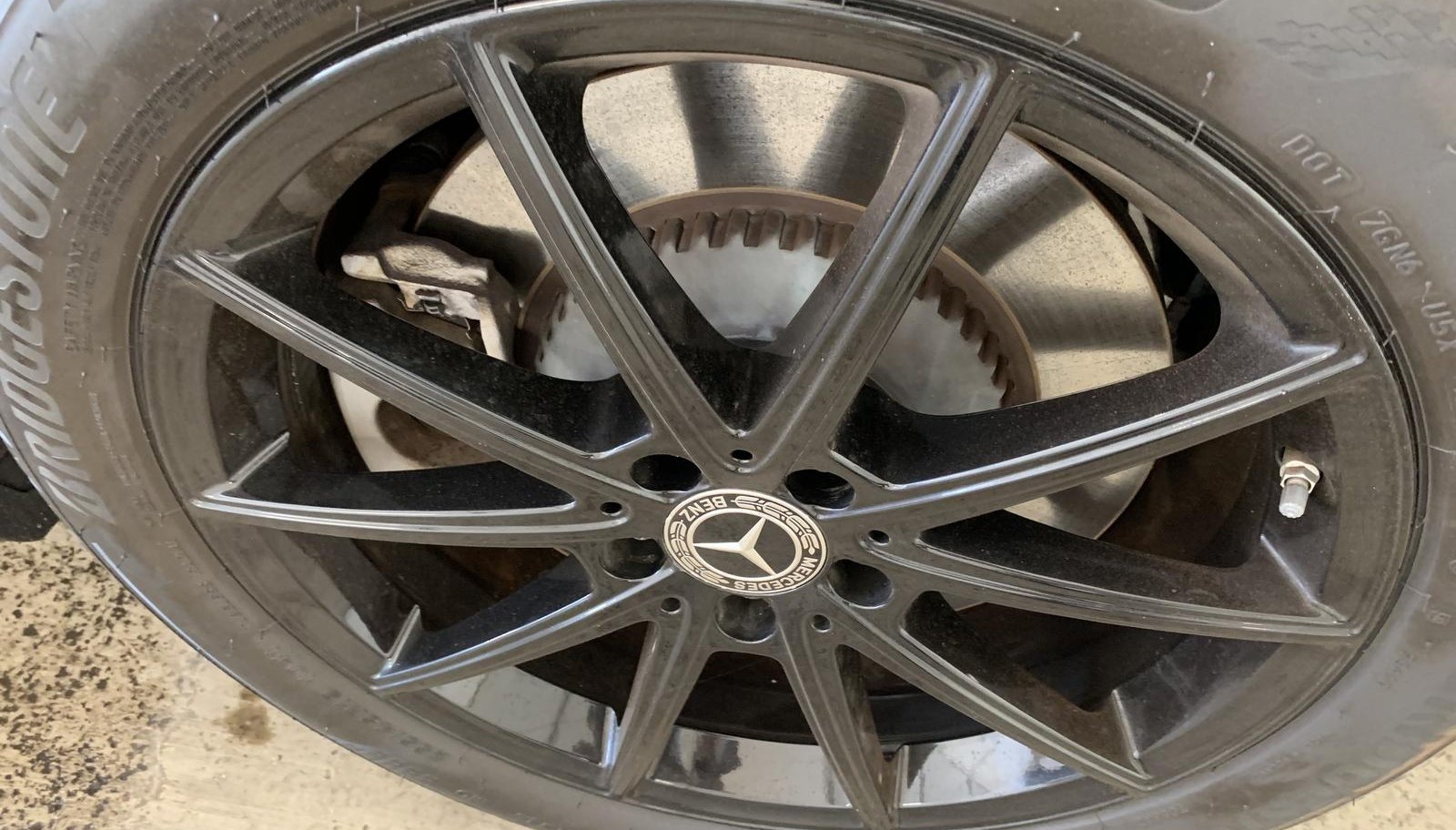 Mercedes-Benz EQE Avantgarde Interieur 8