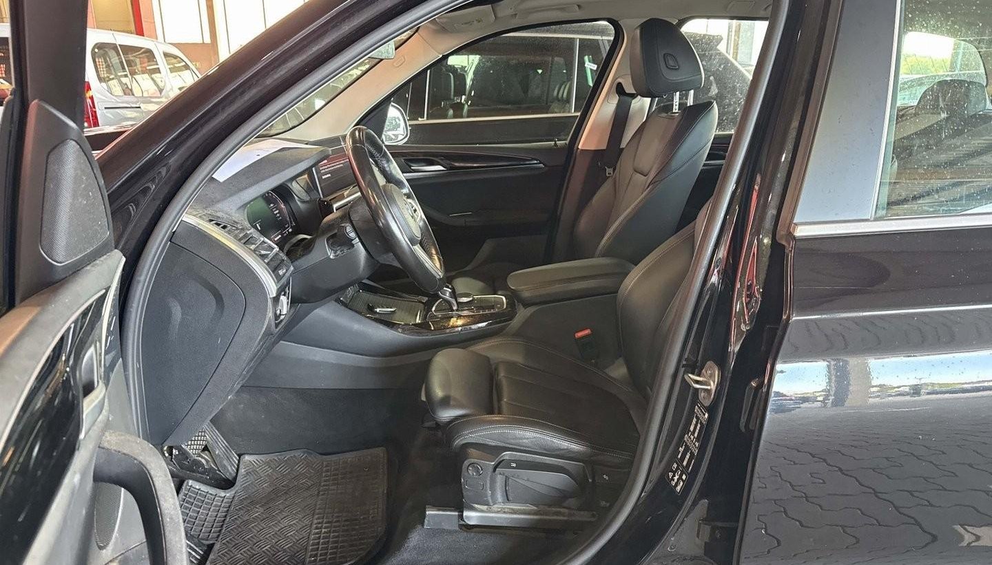 BMW X3 xDrive 20 d 11