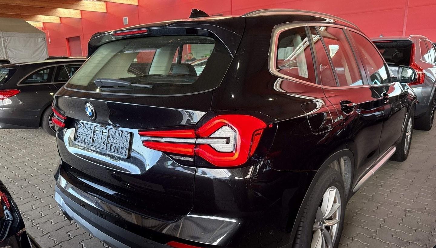BMW X3 xDrive 20 d 2