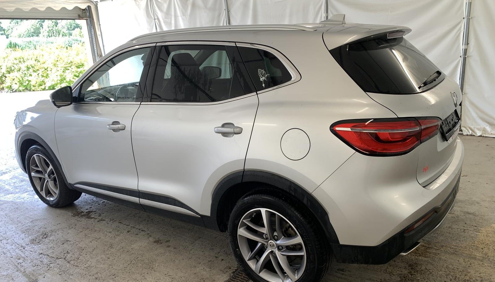 MG EHS Luxury PHEV 5