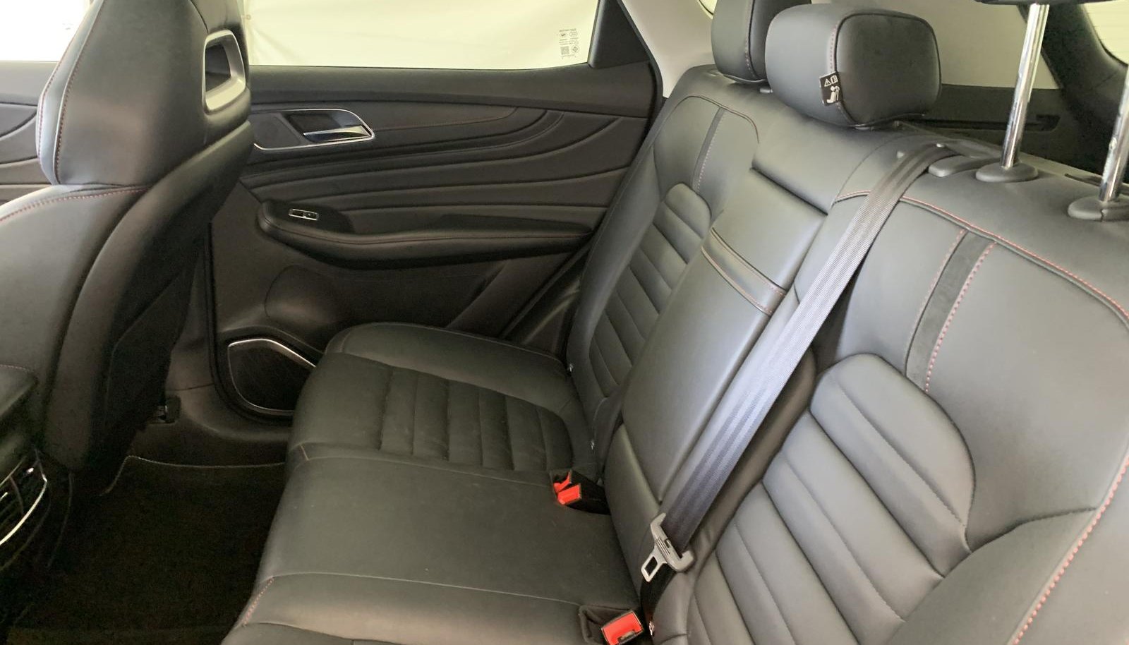 MG EHS Luxury PHEV 7
