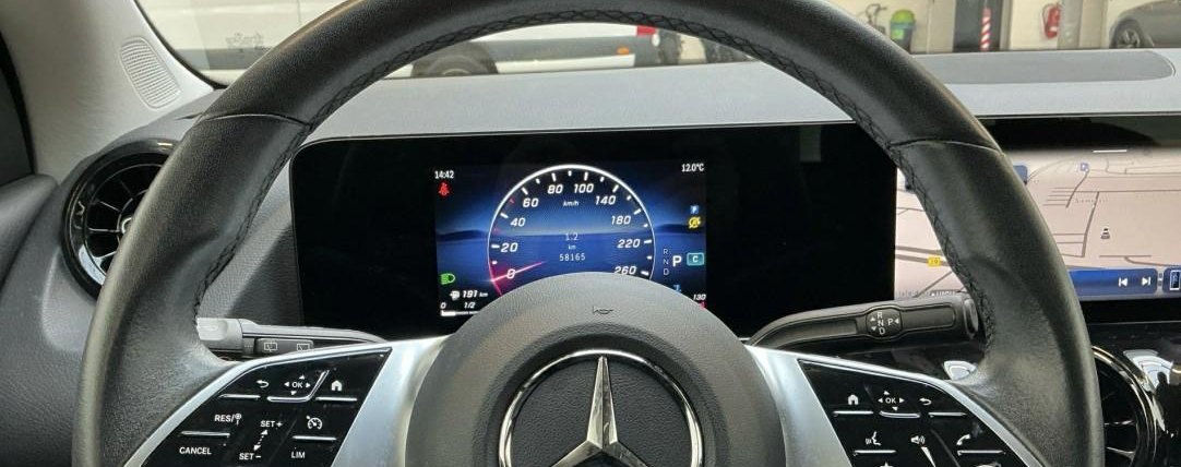 Mercedes-Benz GLA GLA 220 d 4M Facelift 8
