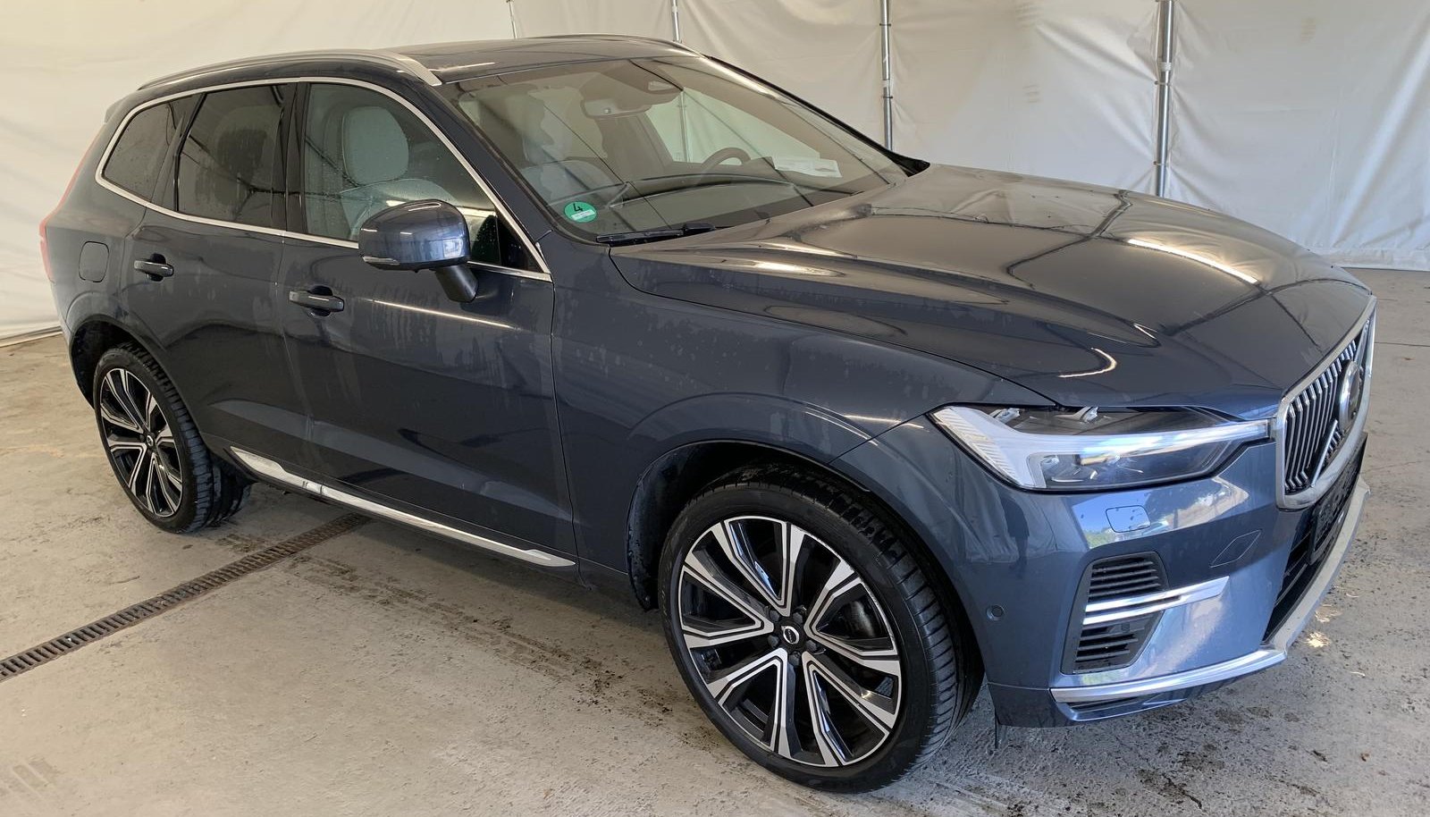 Volvo XC60 Inscription Recharge Plug-In Hybrid AWD 2