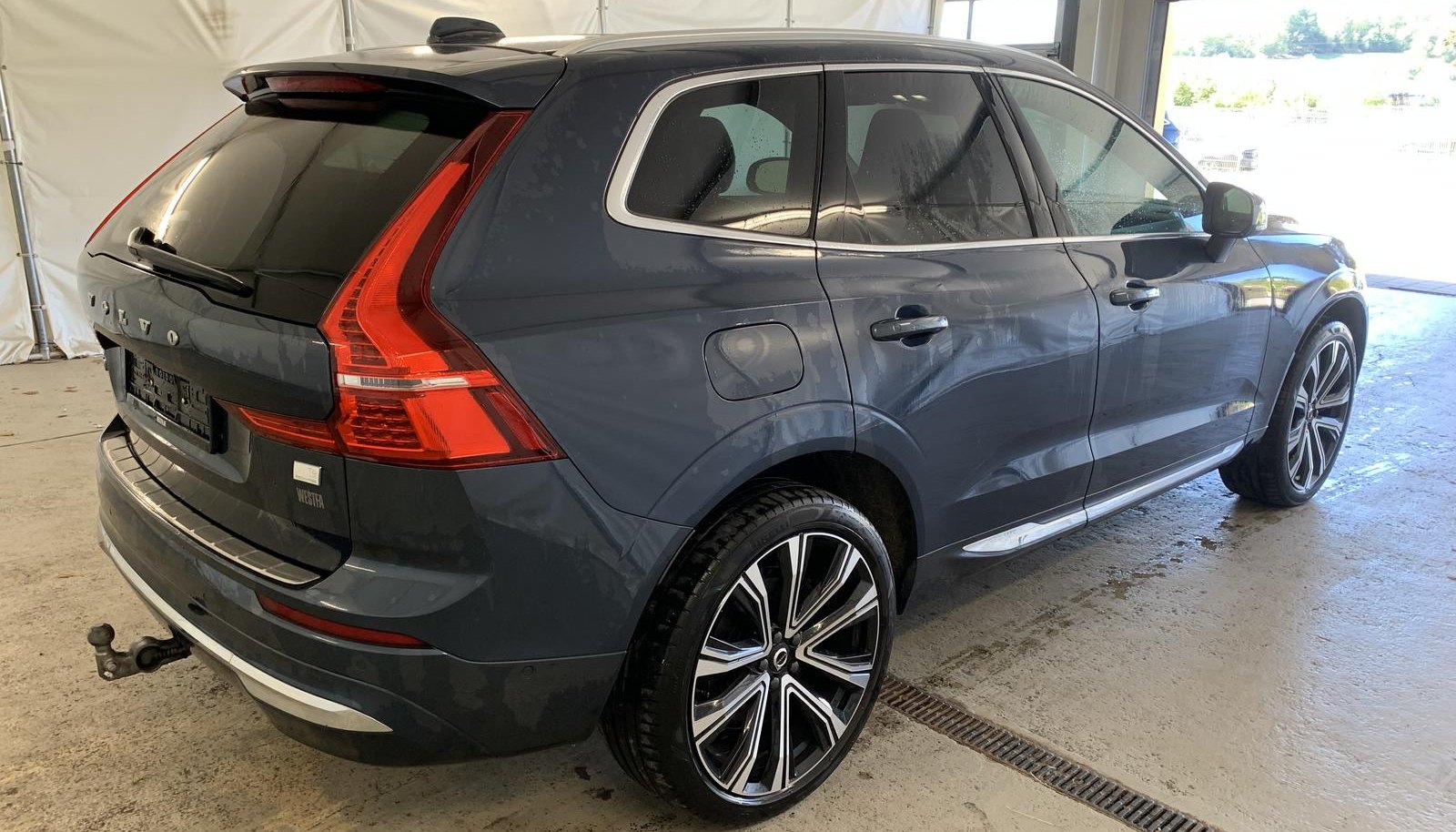 Volvo XC60 Inscription Recharge Plug-In Hybrid AWD 5