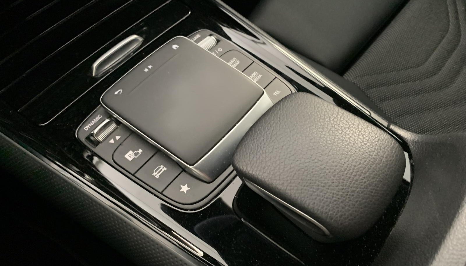 Mercedes-Benz GLA GLA 220 d 11