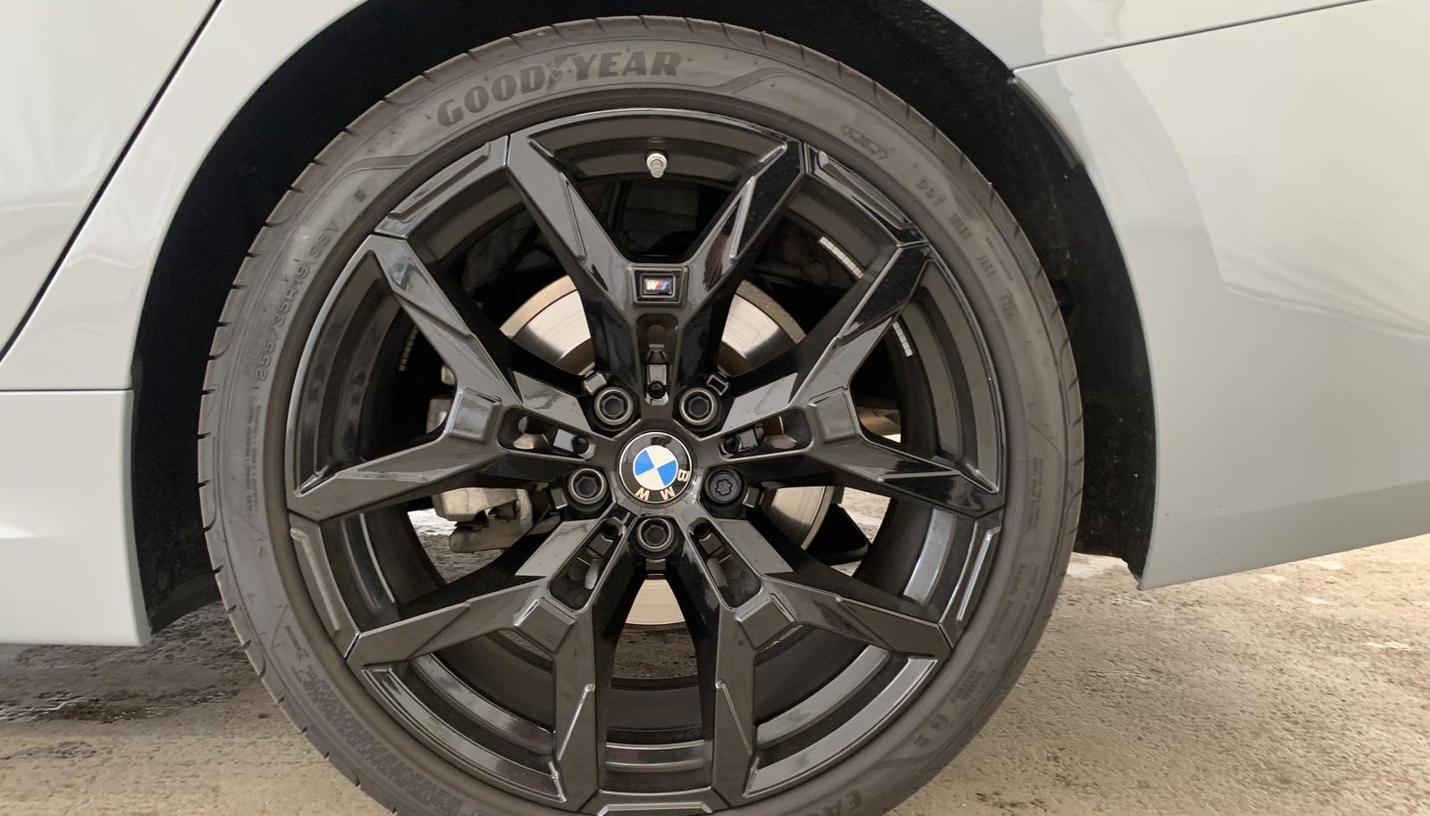 BMW 3 M Sport 5