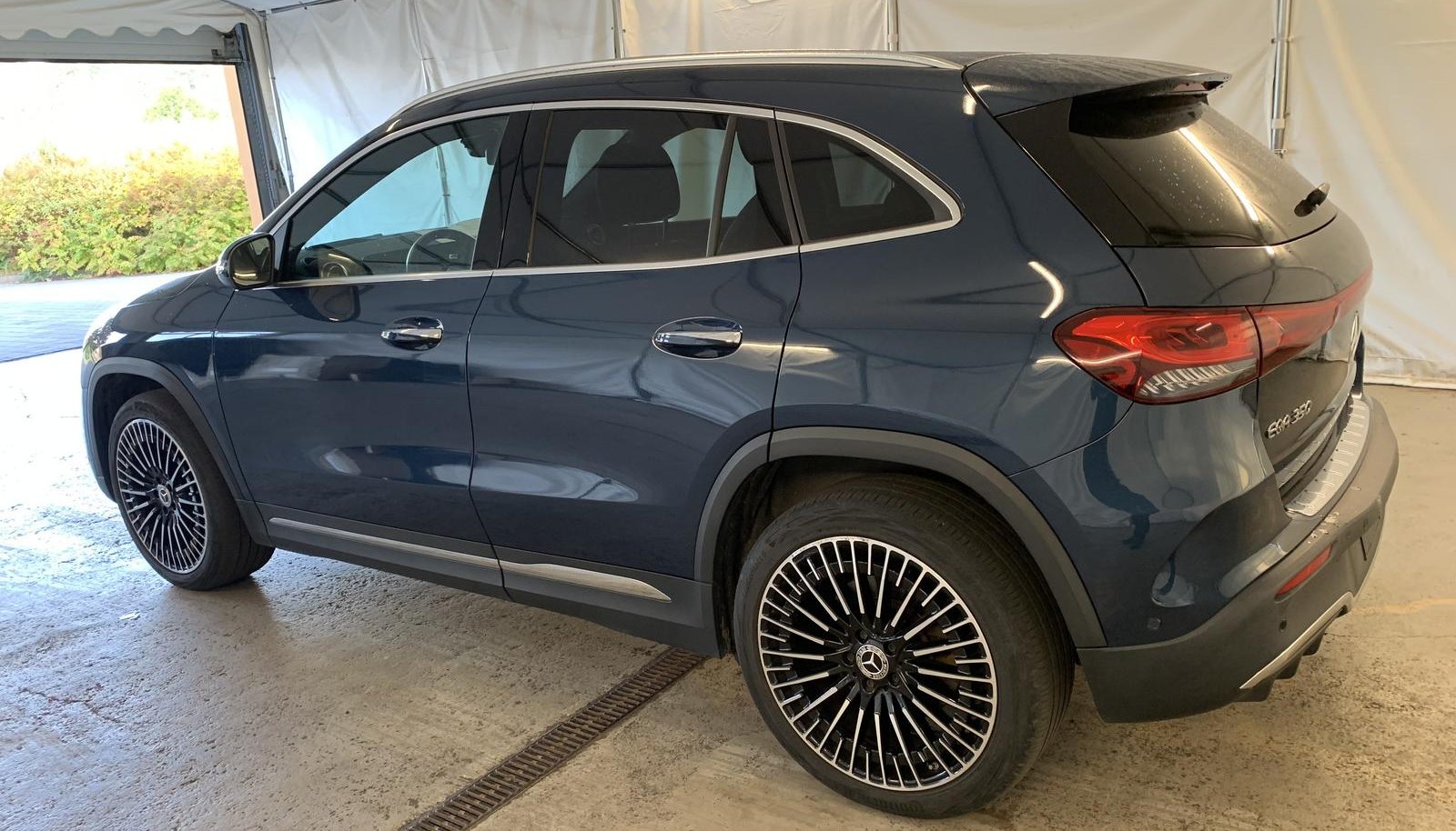 Mercedes-Benz EQA AMG Line 8