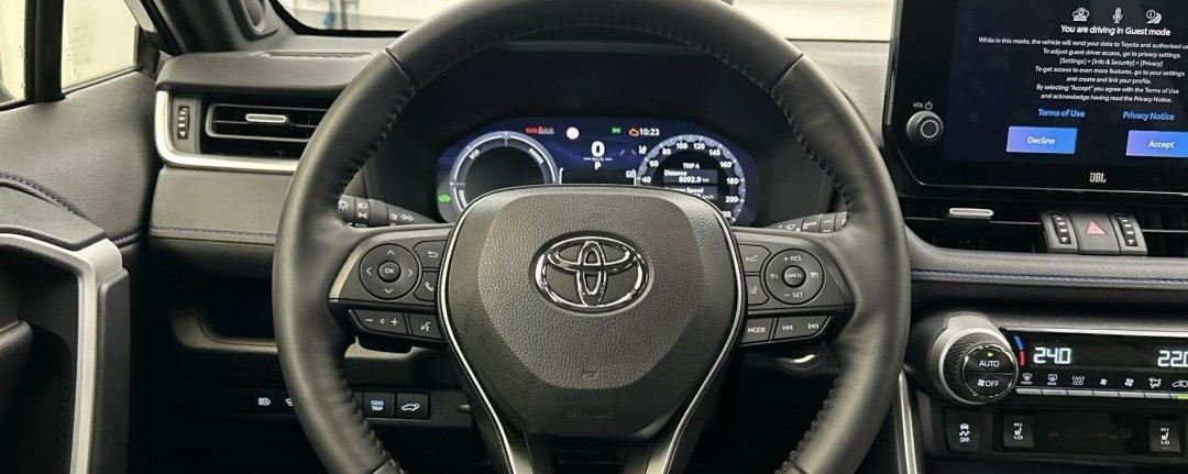 Toyota RAV Style 9