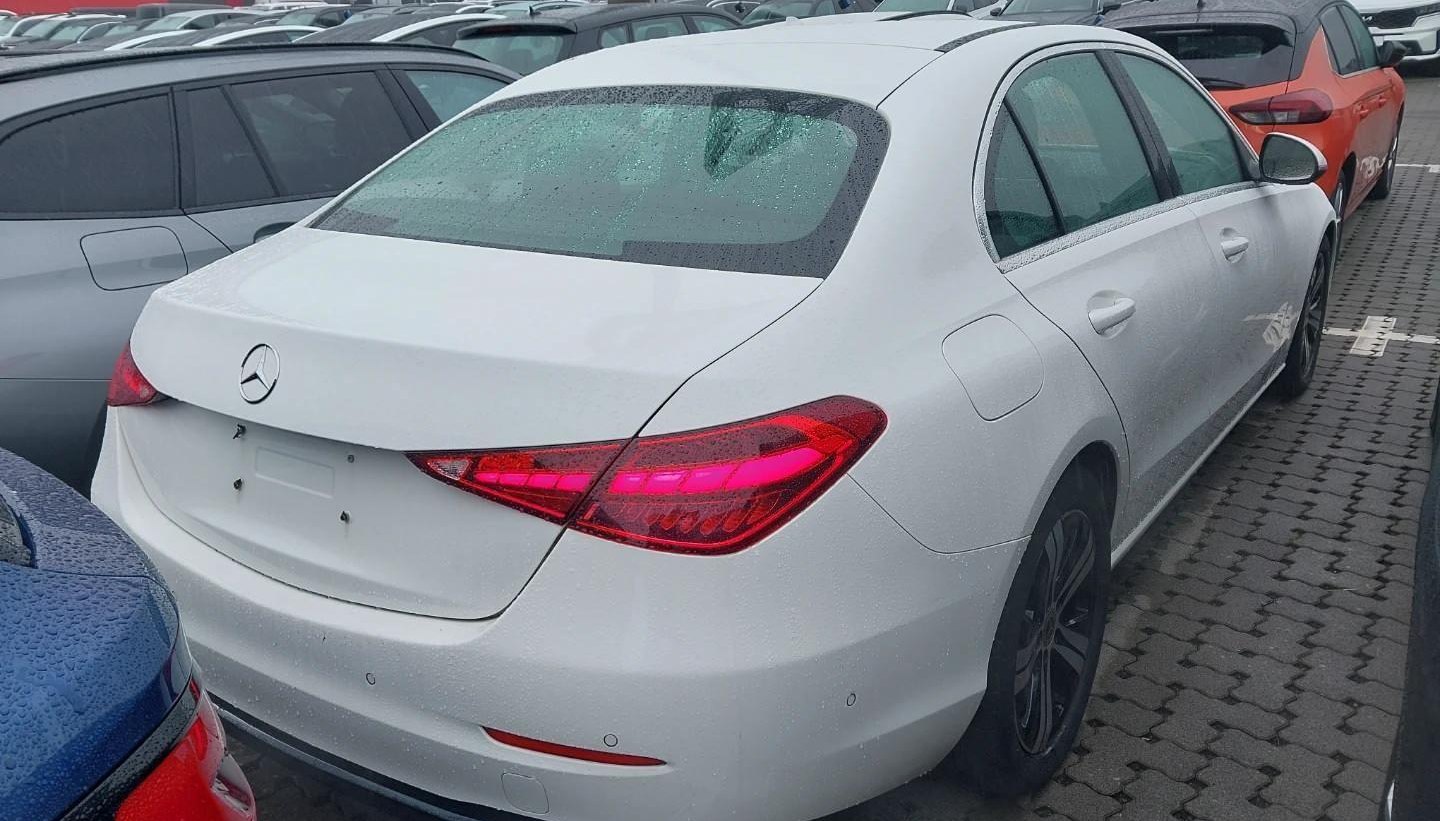 Mercedes-Benz C Avantgarde 2