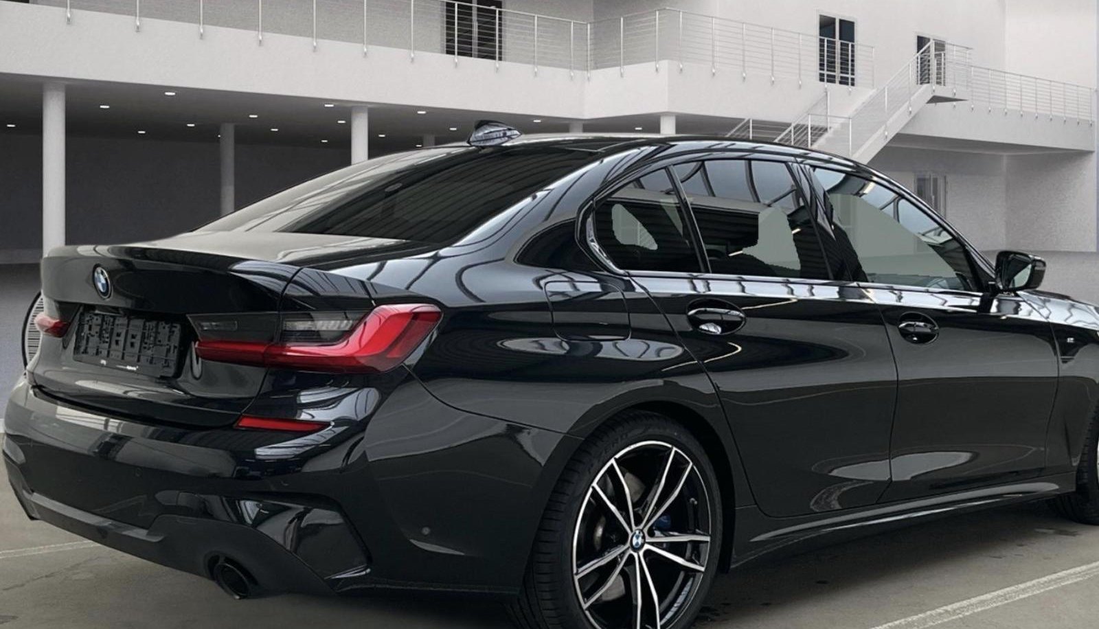 BMW 3 M Sport 2