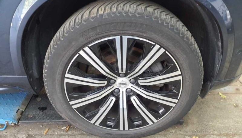 Volvo XC90 Ultimate Bright Recharge Plug-In Hybrid AWD 4