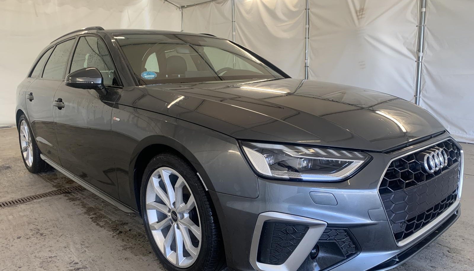 Audi A4 S-Line 3