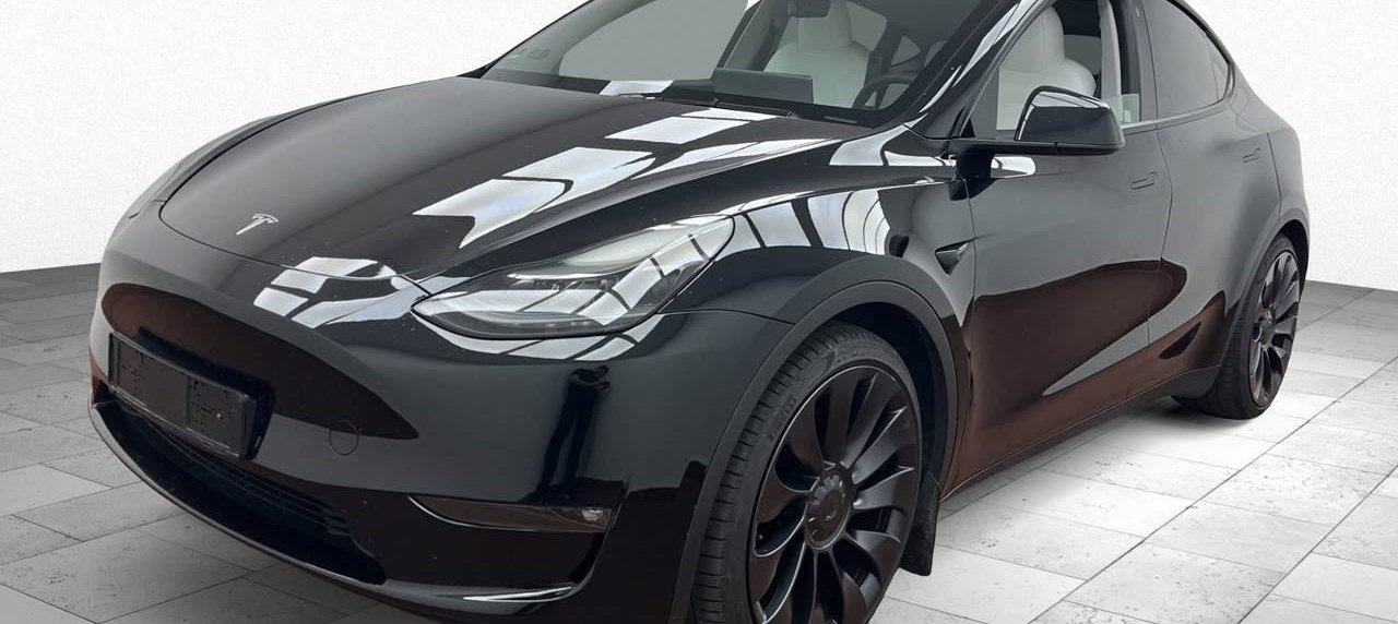 Tesla Model Y Performance Dual AWD