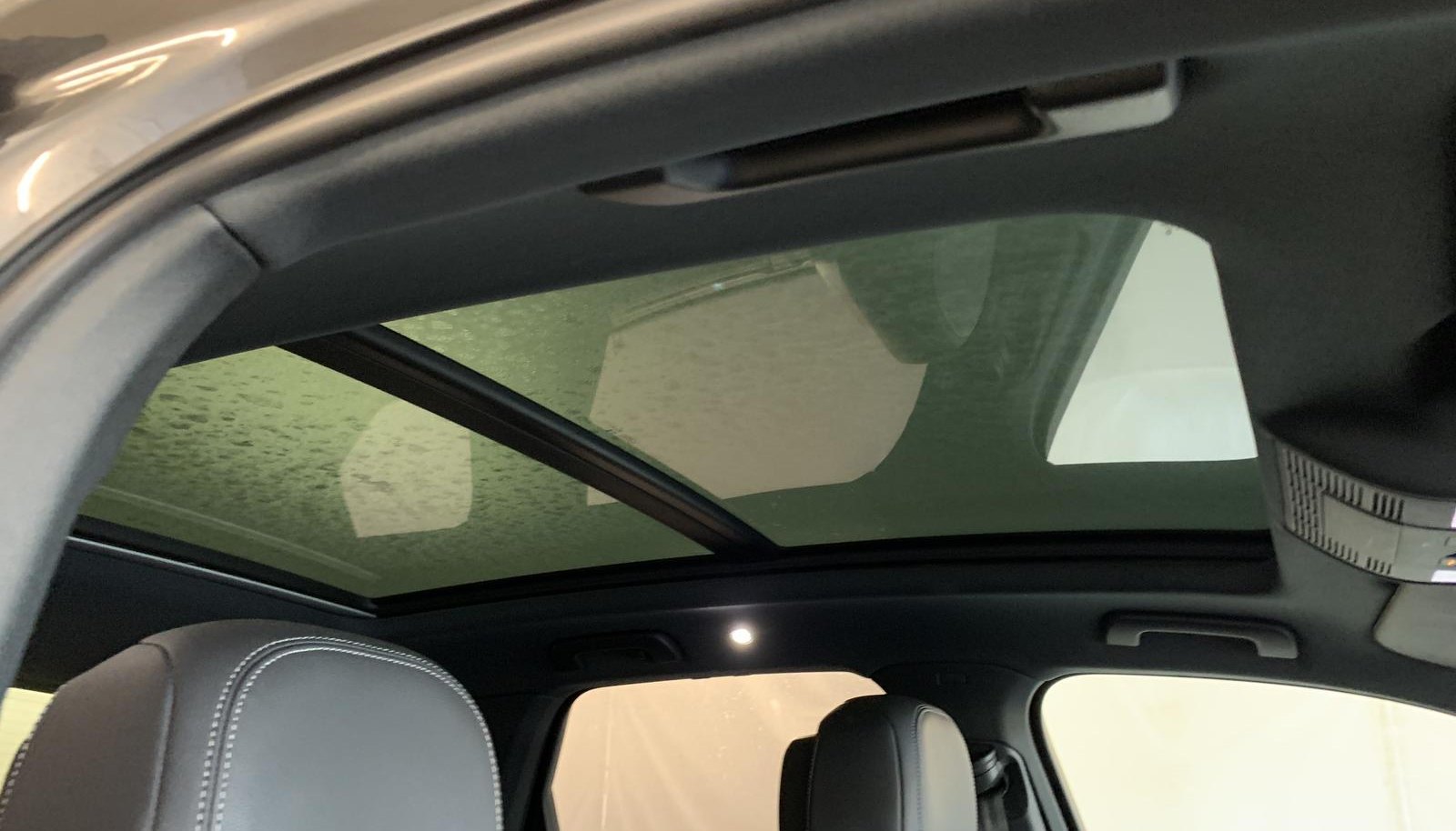 Volkswagen Touareg R-Line 5