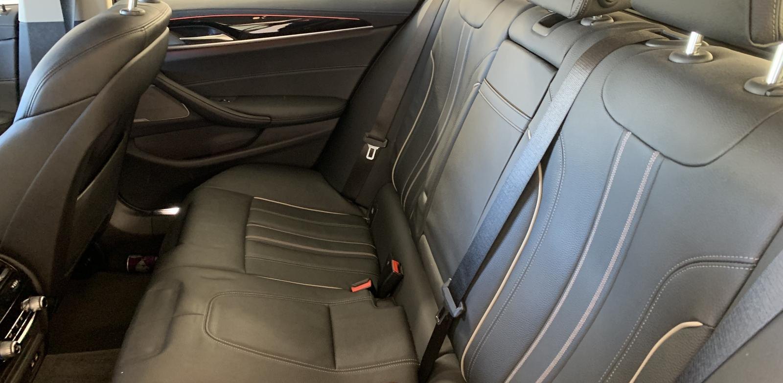 BMW 5 Luxury Line 9