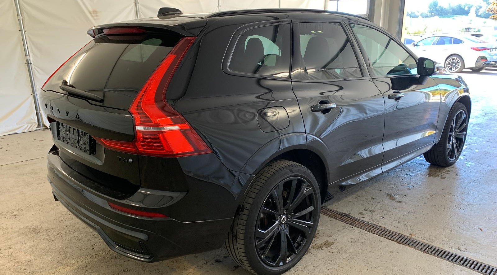 Volvo XC60 Plus Black Edition Recharge Plug-In Hybrid AWD 7