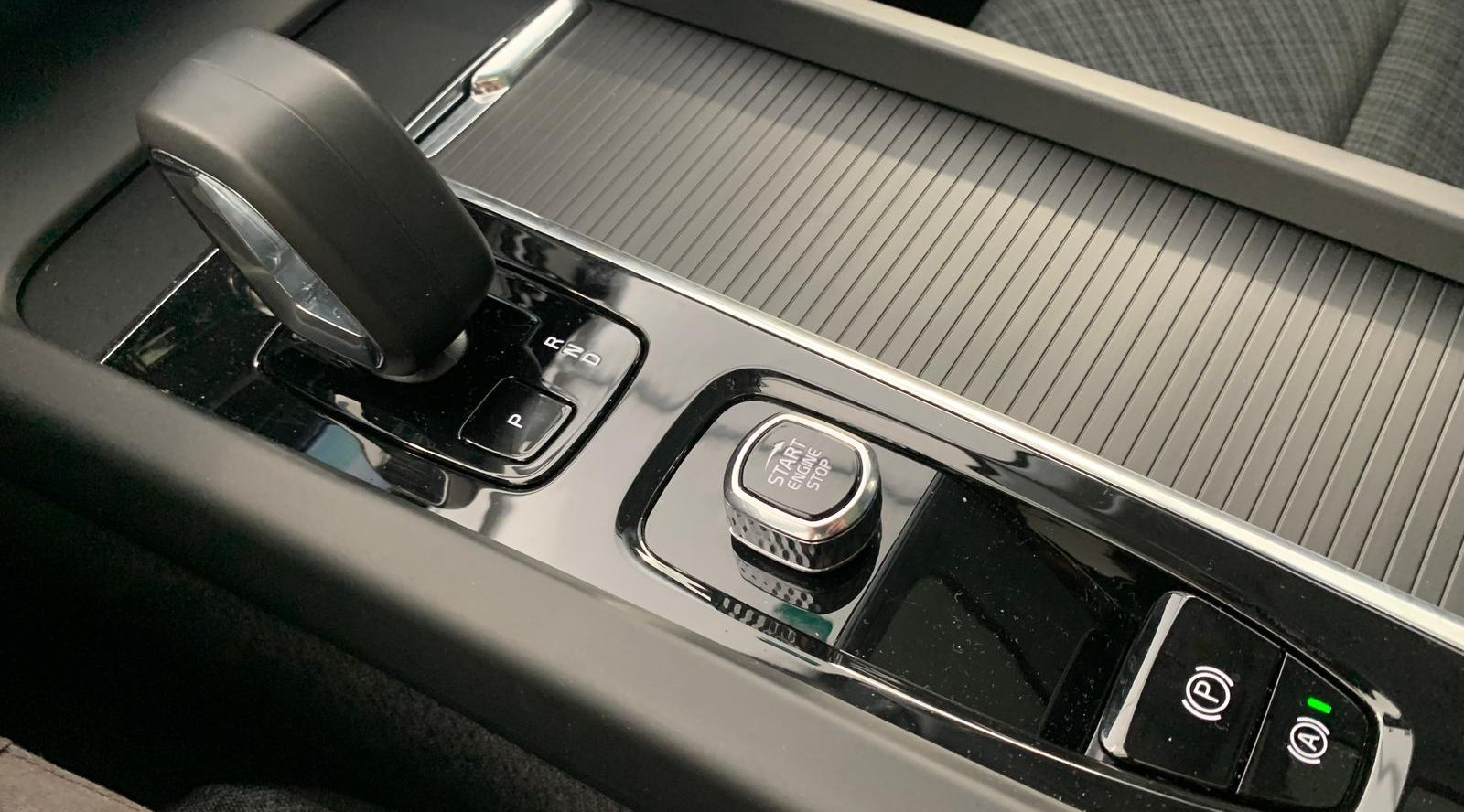 Volvo XC60 Core 12