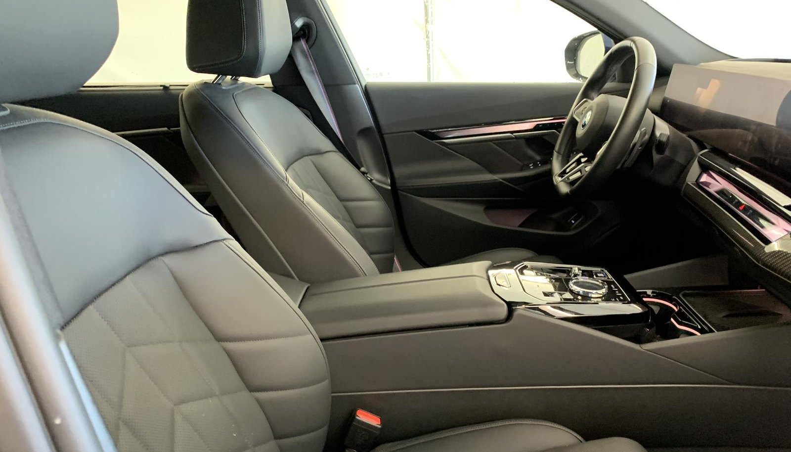 BMW 5 M Sport Pro 4