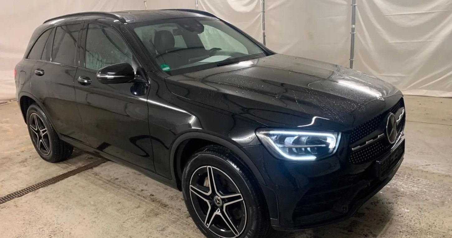 Mercedes-Benz GLC AMG Line 2