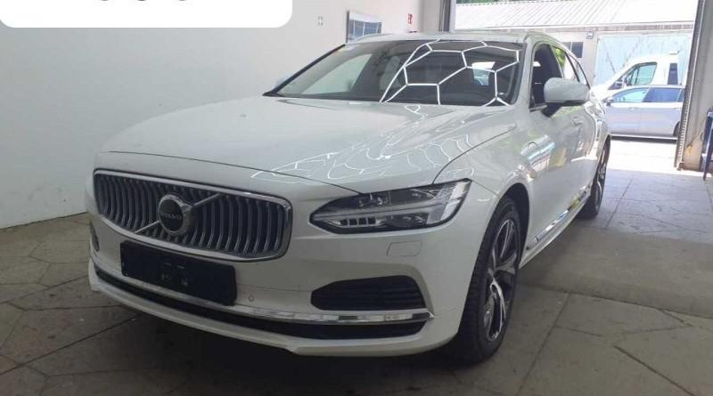 Volvo V90 Core Recharge PHEV AWD