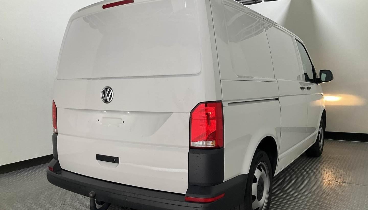 Volkswagen Transporter FWD 2