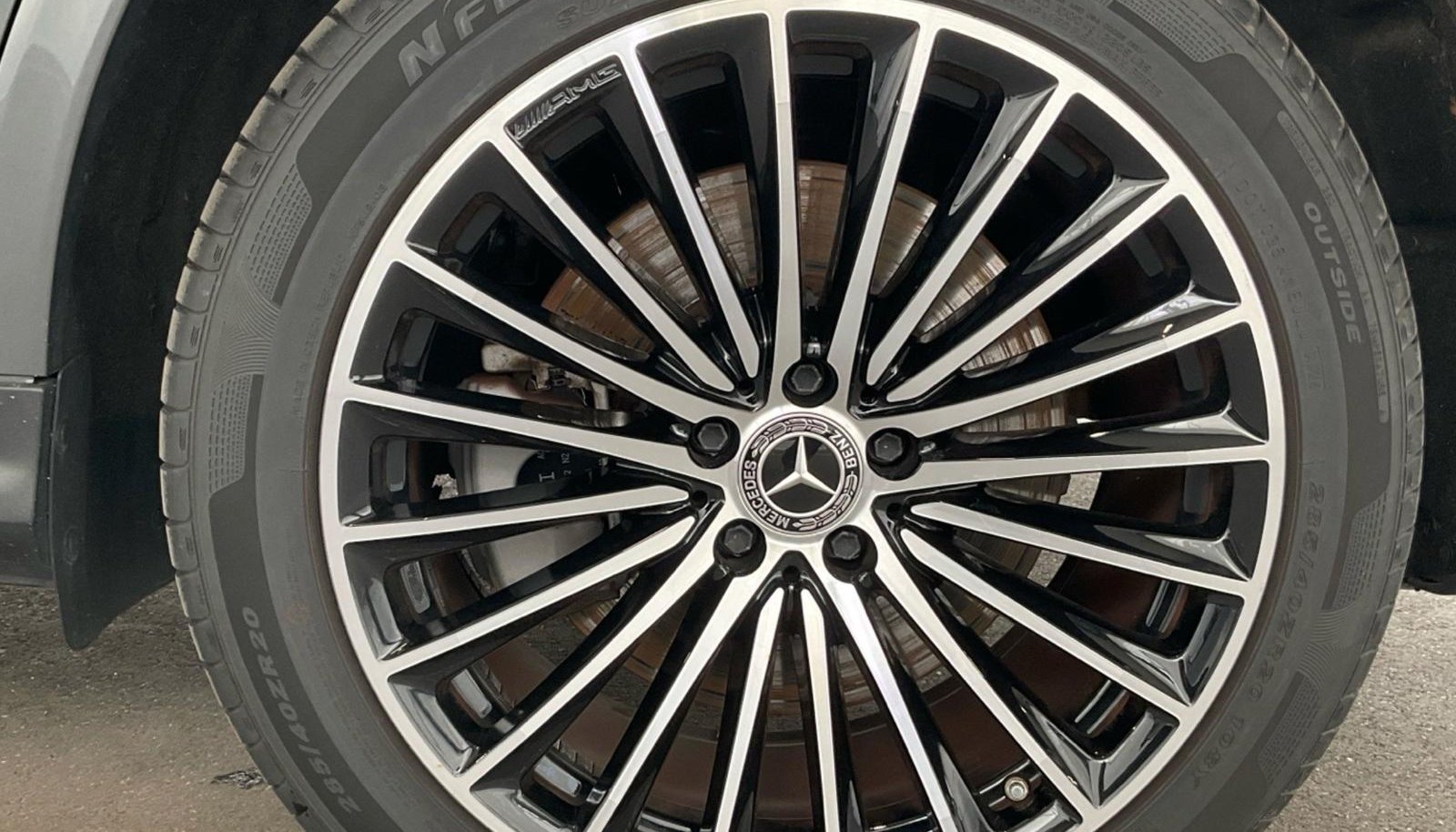 Mercedes-Benz GLC AMG Line 12