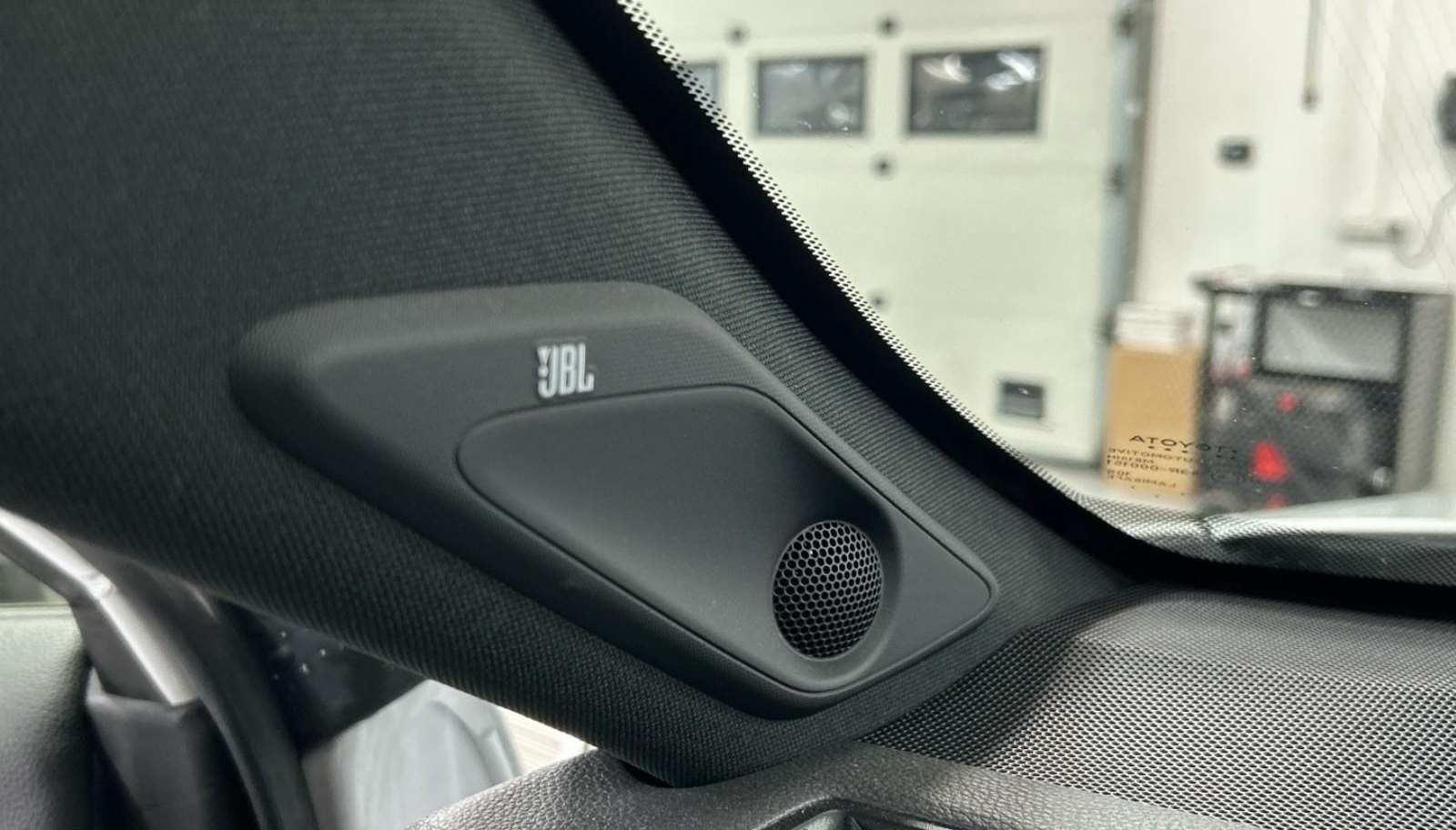 Toyota RAV Style 12