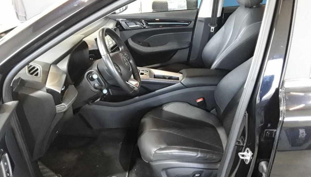 MG MG5 Luxury 6