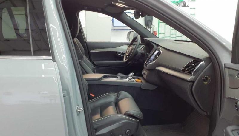 Volvo XC90 Plus Bright Recharge Plug-In Hybrid AWD 5