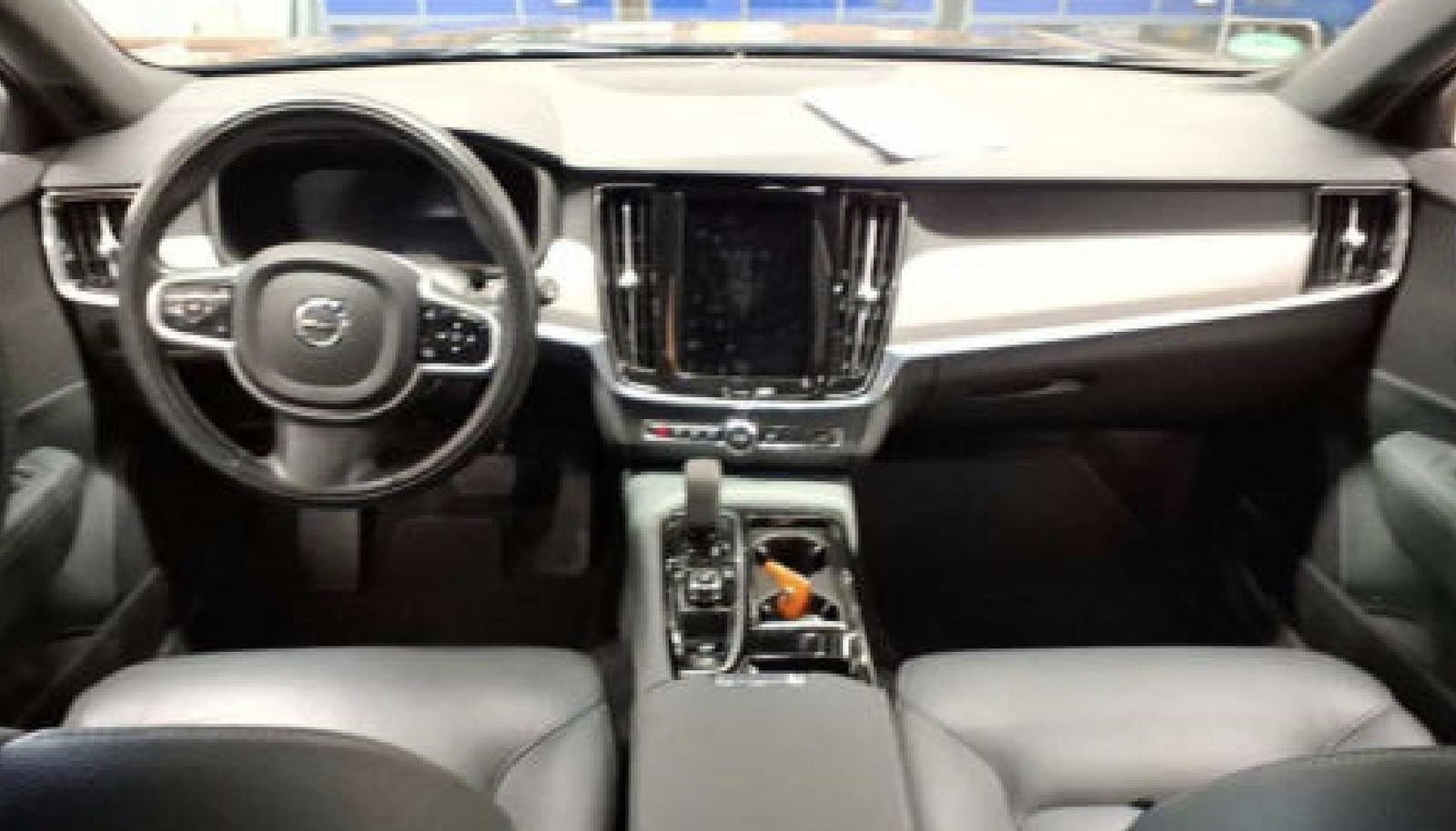 Volvo V90 Inscription Expression PlugIn AWD 7