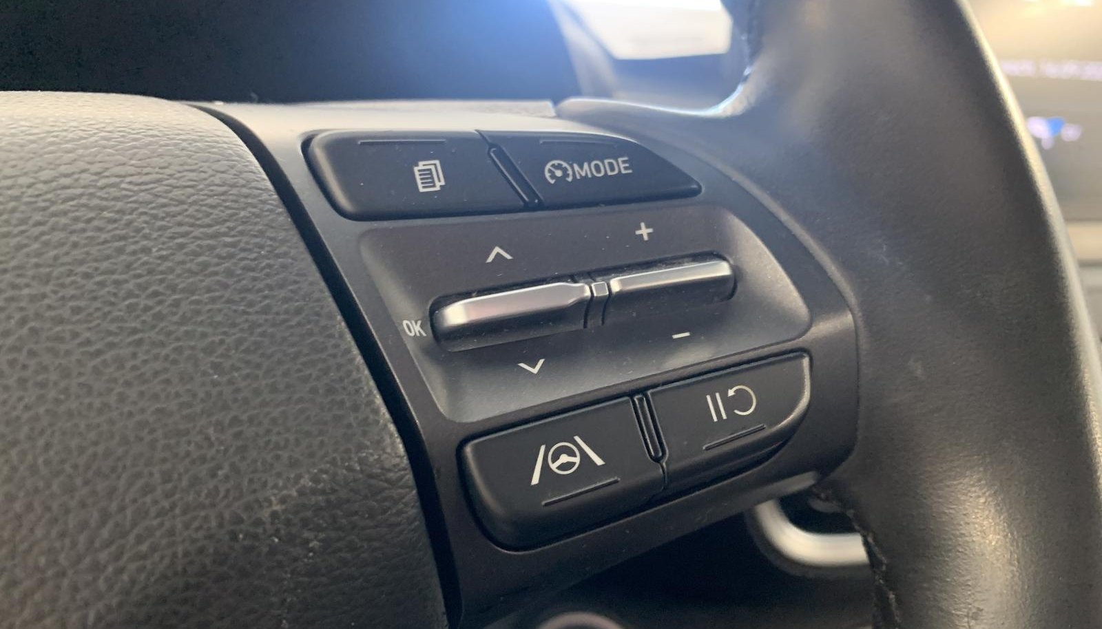 Hyundai KONA Elektro 2WD 11
