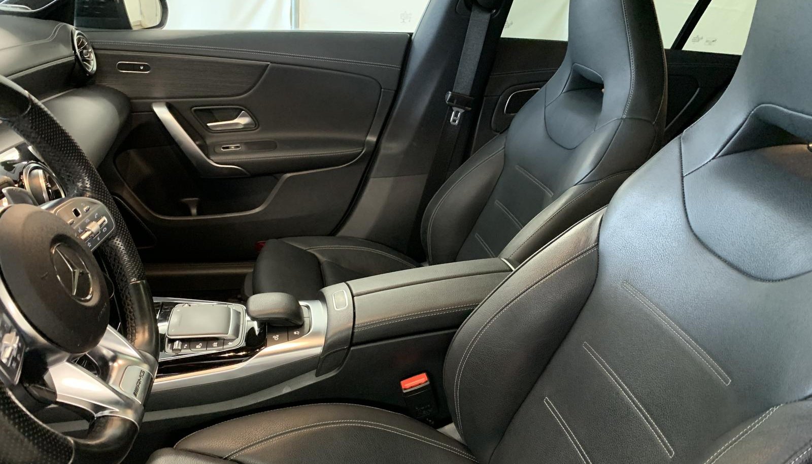 Mercedes-Benz CLA CLA 35 AMG 4Matic 12