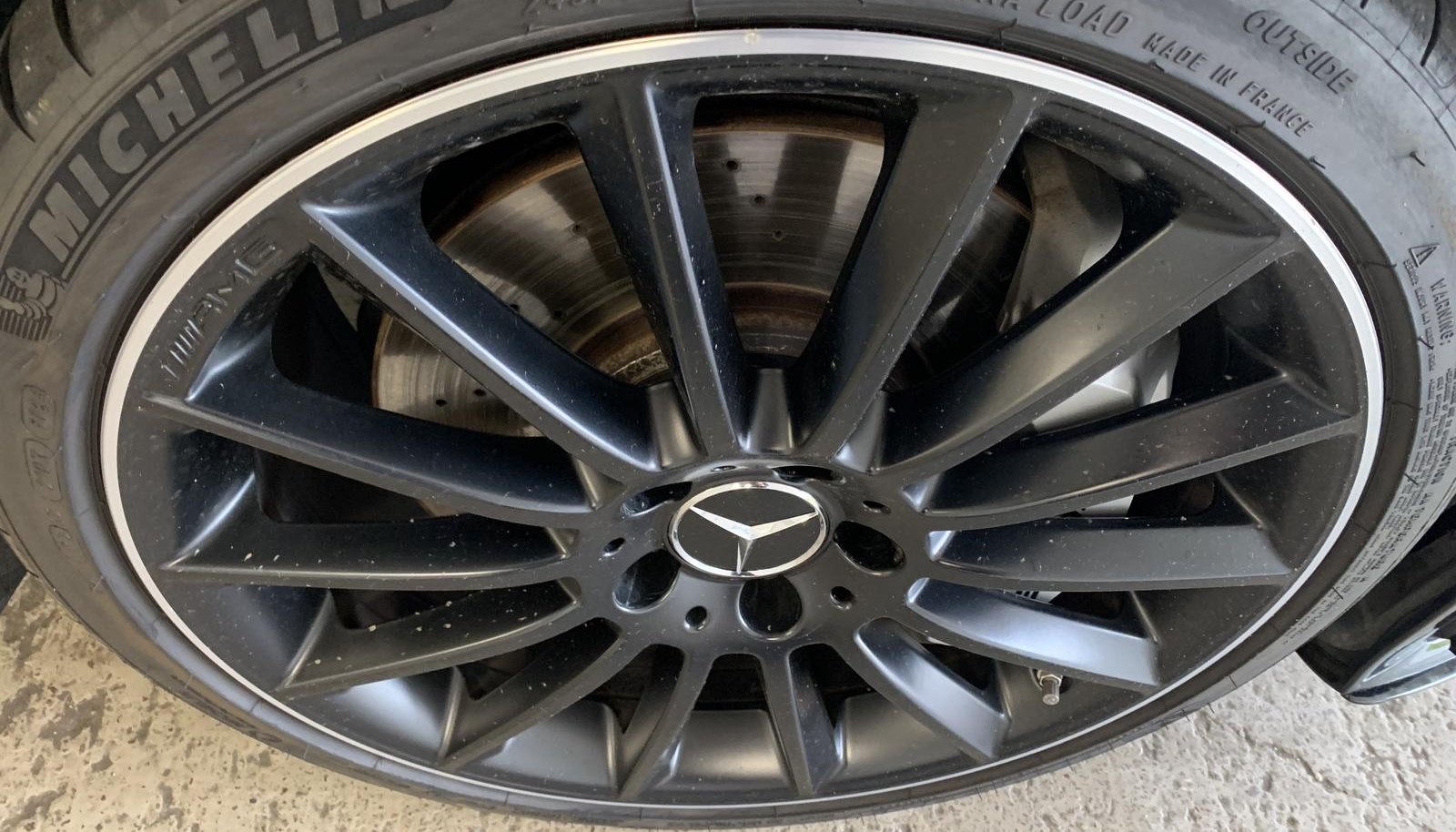 Mercedes-Benz CLA CLA 35 AMG 4Matic 3