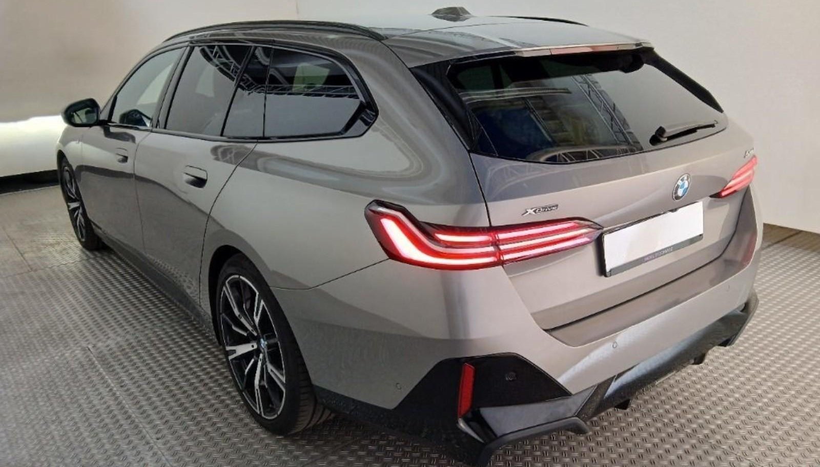 BMW 5 M Sport 3