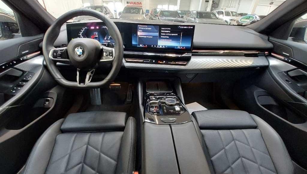 BMW 5 M Sport Pro 8