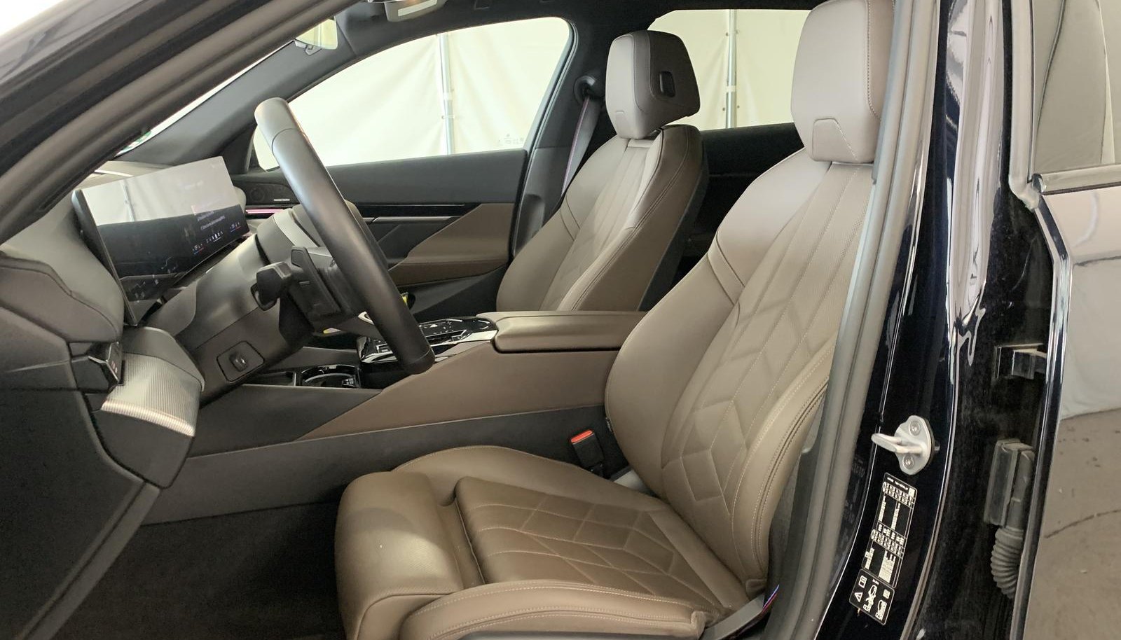 BMW 5 M Sport Pro 6