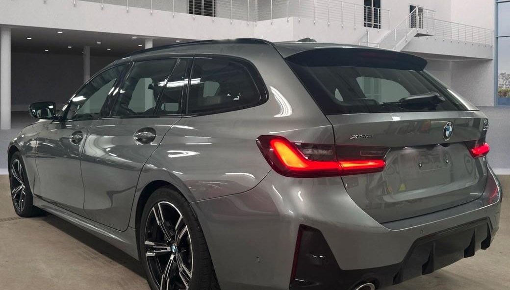 BMW 3 330 i xDrive M Sport 6