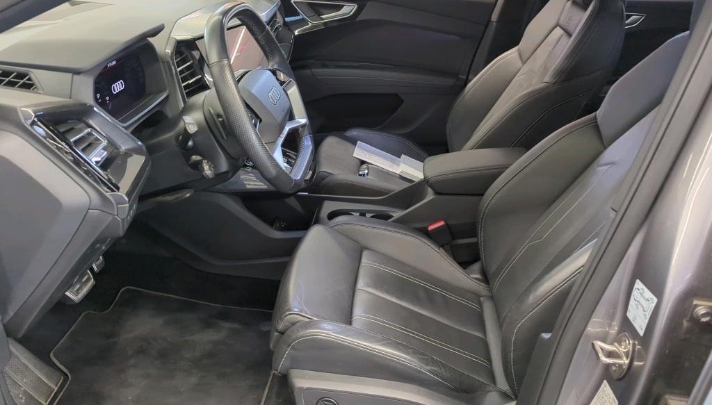 Audi Q4 S-Line Ext. 7