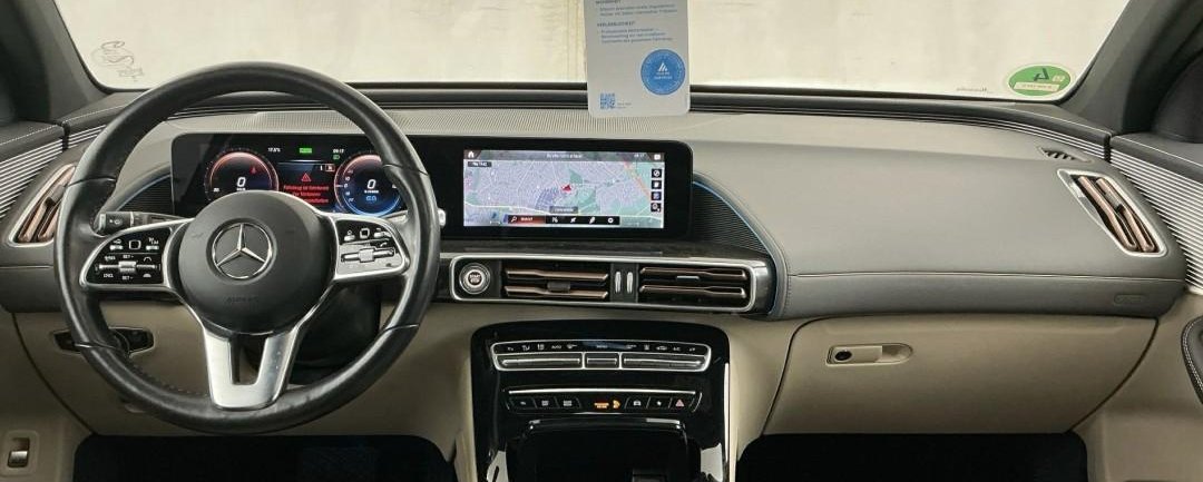 Mercedes-Benz EQC AMG Line 8