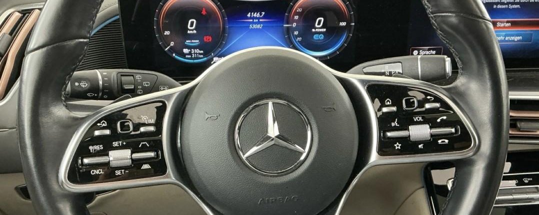 Mercedes-Benz EQC AMG Line 9