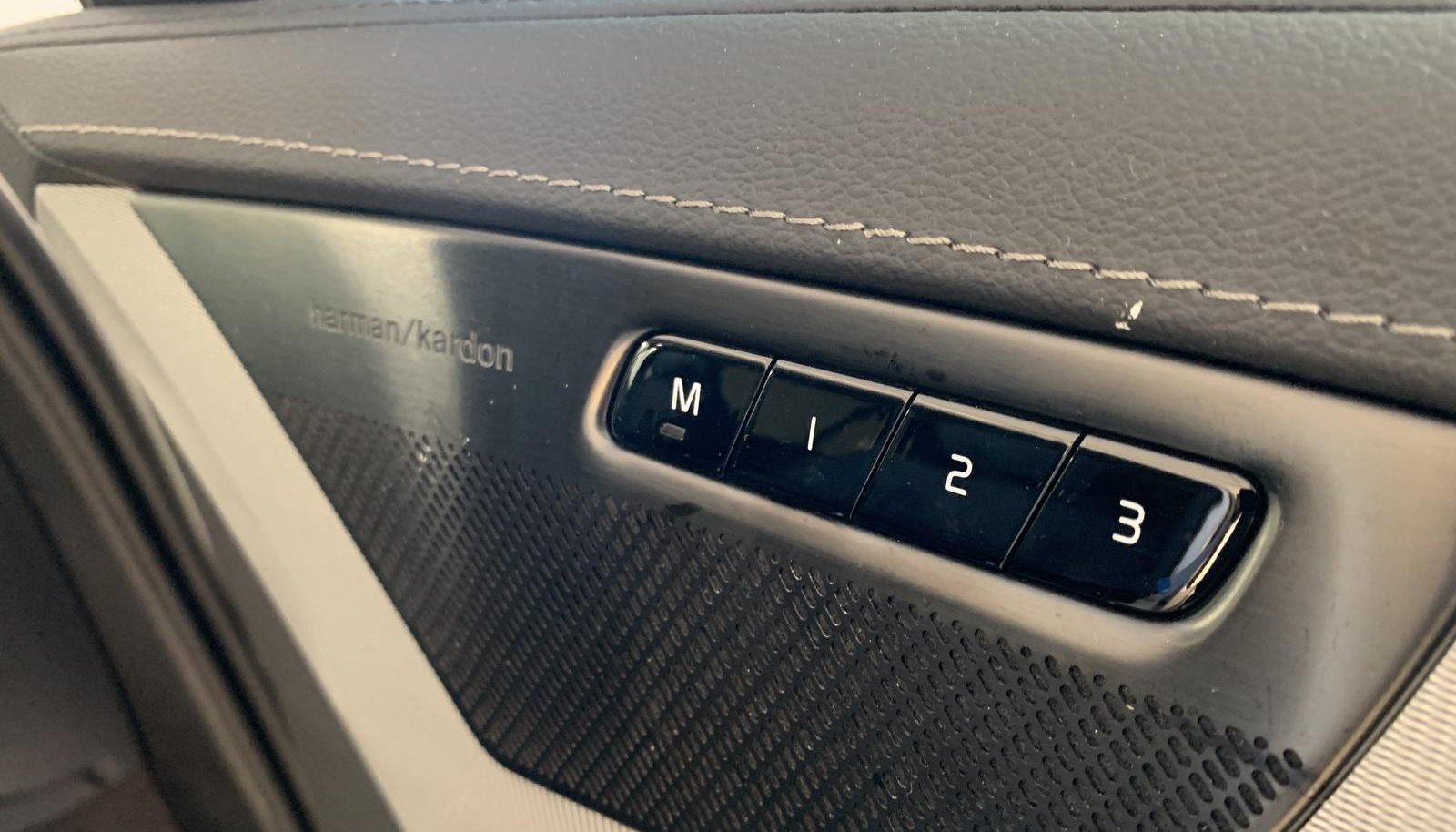 Volvo XC90 Plus Bright AWD 4