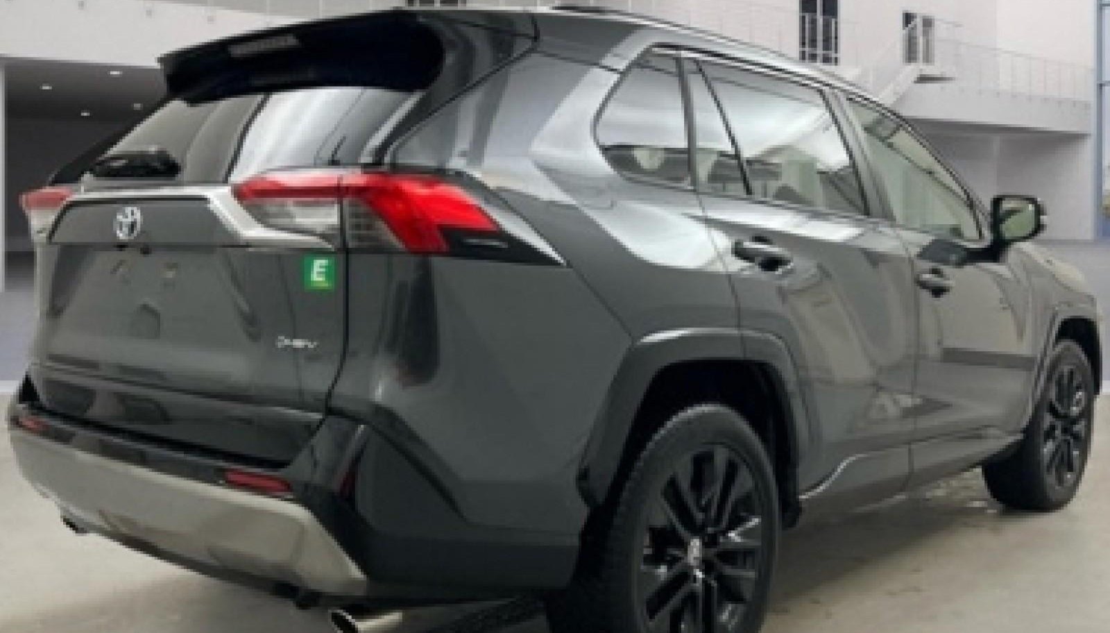 Toyota RAV Style 4