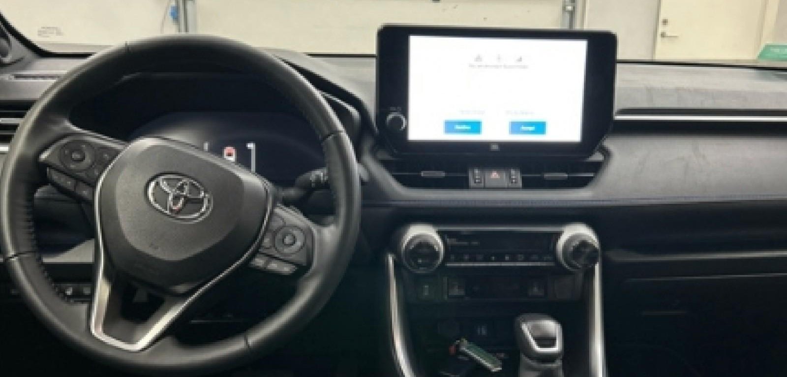 Toyota RAV Style 7