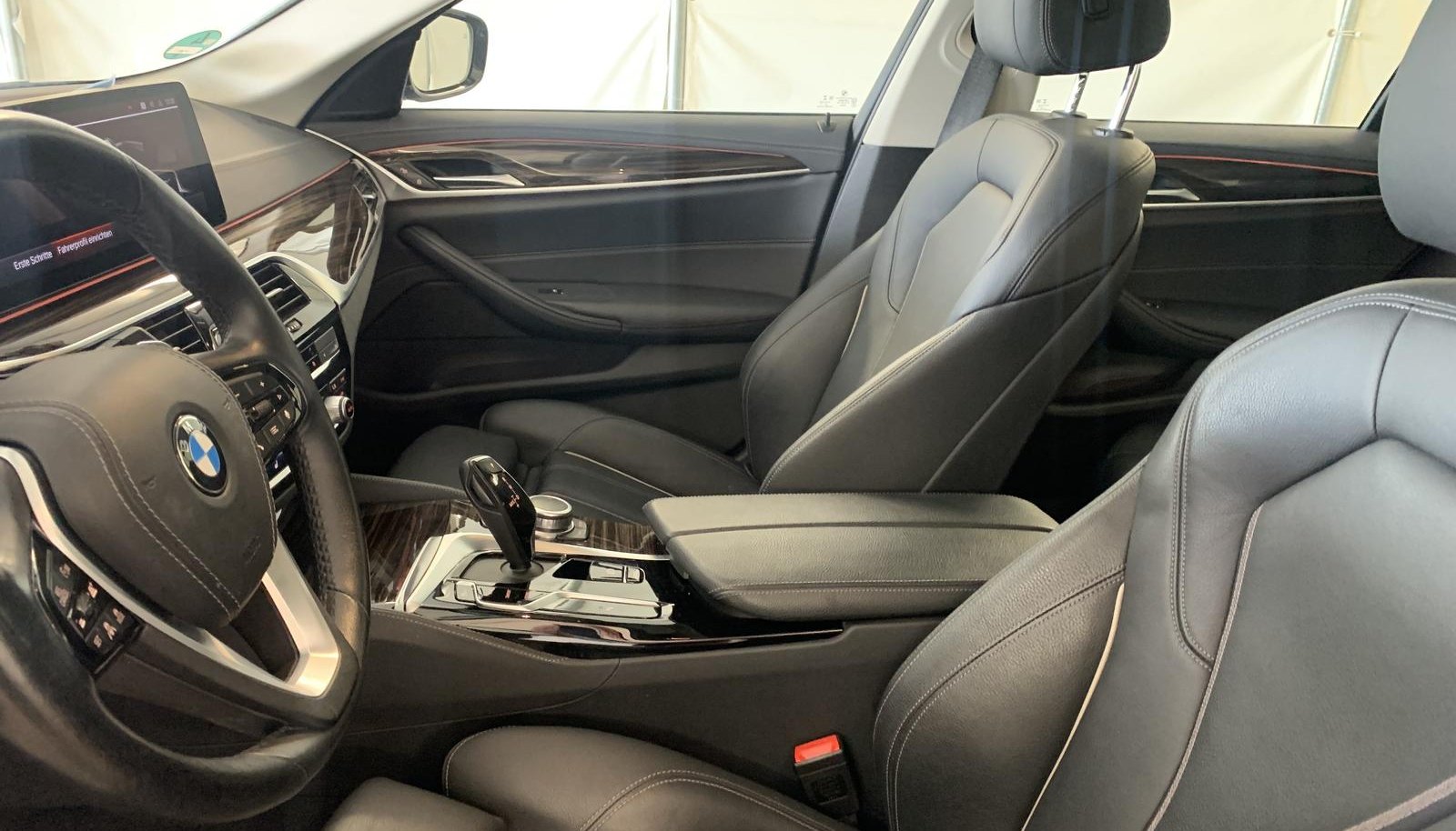 BMW 5 Luxury Line 12