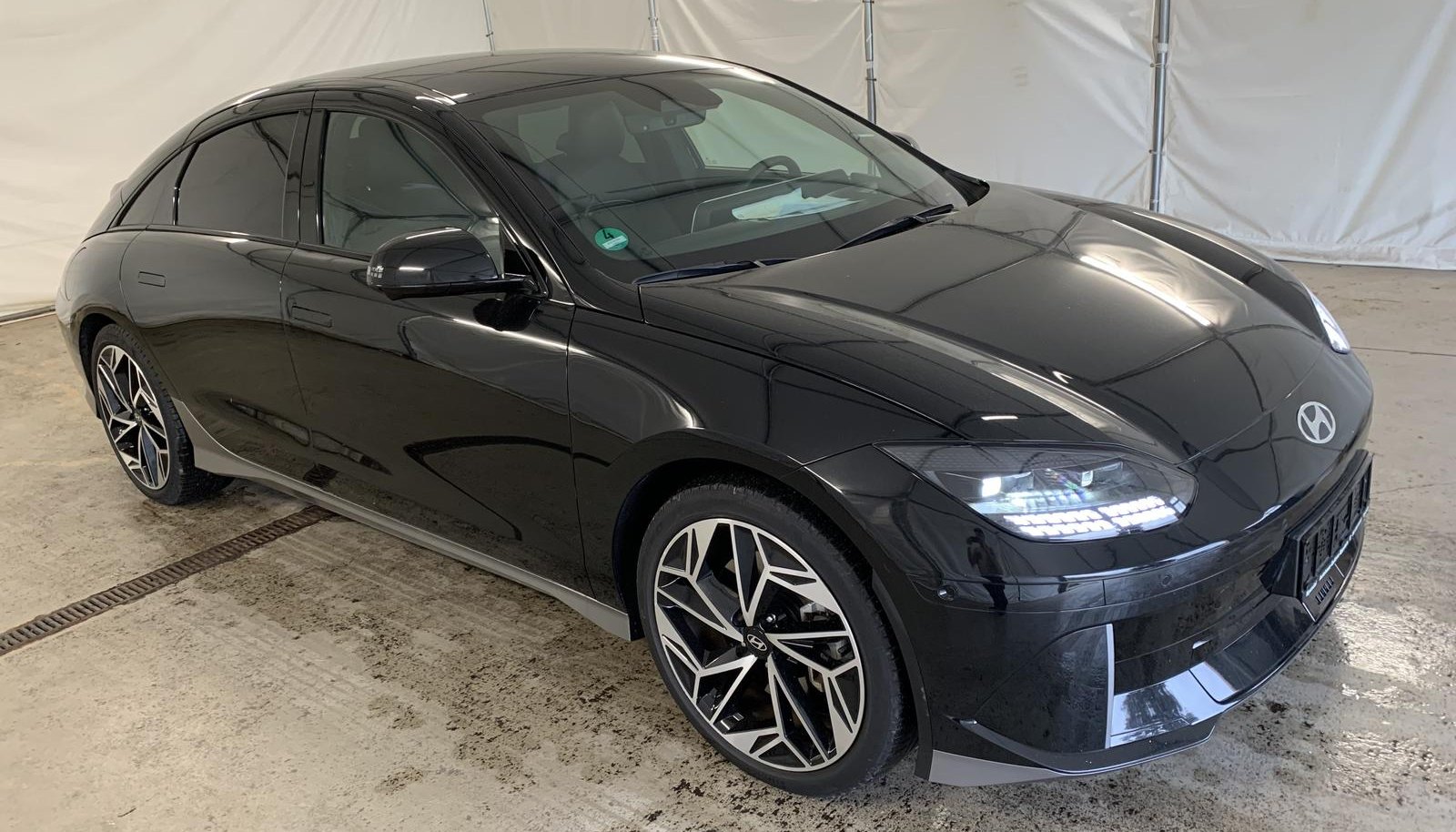 Hyundai Ioniq 6 Uniq Elektro 4WD 2
